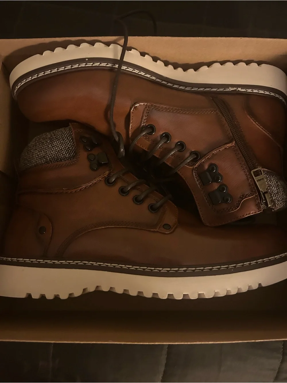 Steve Madden Men’s Tan Brown Leather Lace-Up Chukka Boots
